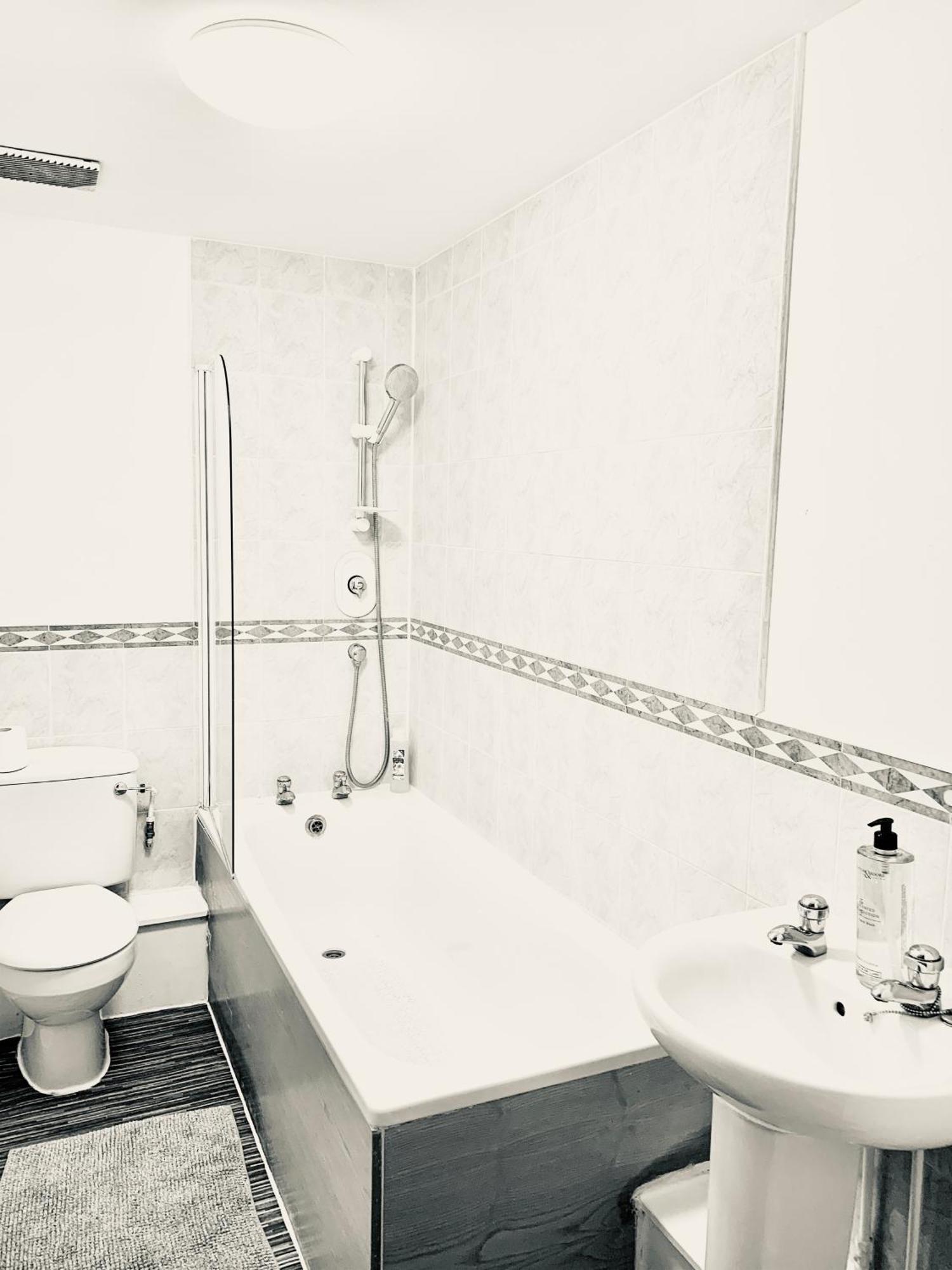 Tower Bridge London, 2 Bedrooms, Reception, Kitchen, Parking Eksteriør billede